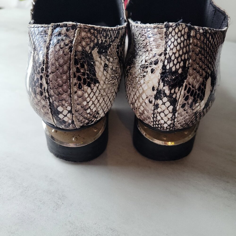🔥Silent D Womens Python Snake Ivtay Boot Black & White Size 37 (6.5-7 us) - Picture 5 of 9